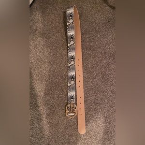 Fake snakeskin gucci belt